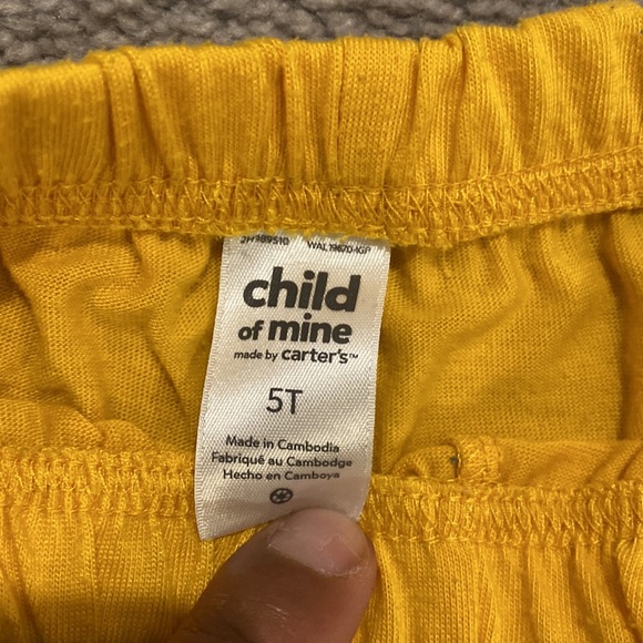 Carters 5T - Picture 2 of 2